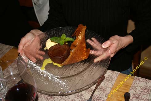 20070110 0088 val arly mont blanc restaurant ferme victorine presentation dessert glace